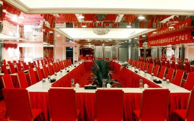 Lavande Hotel (Zhongshan Shiqi Daxin Xinduhui,North of Zhongshan Railway Station)