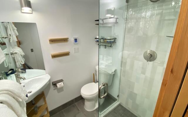 #101 Vail International