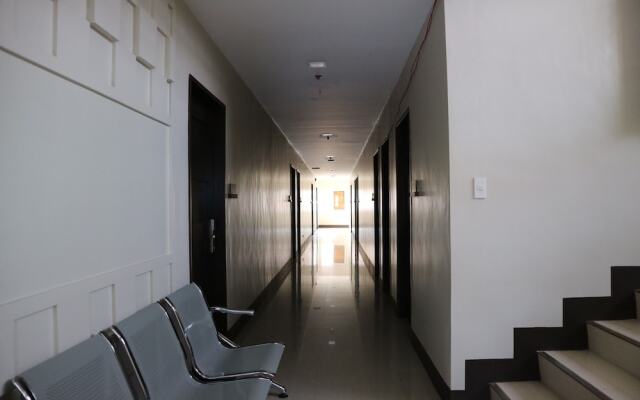 Gateway 21 Hotel and Dormitel