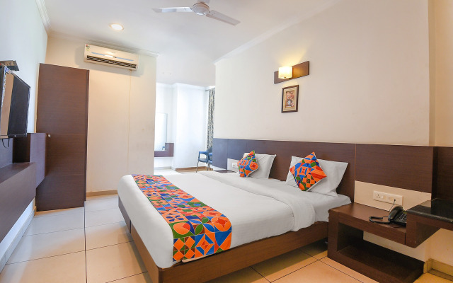 FabHotel White Clouds