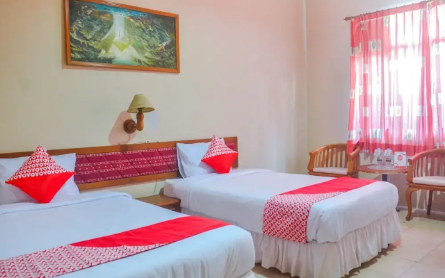 OYO 1240 Hotel Pantai Jaya