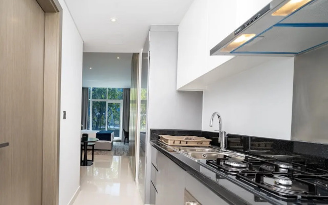 Elegant Studio Living in Privé