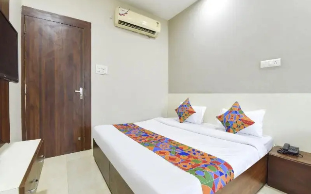 Fabhotel Utsah