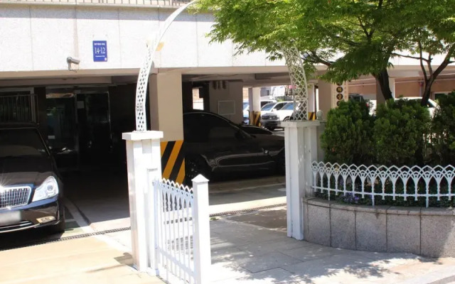 Garosugil Homestay Female only