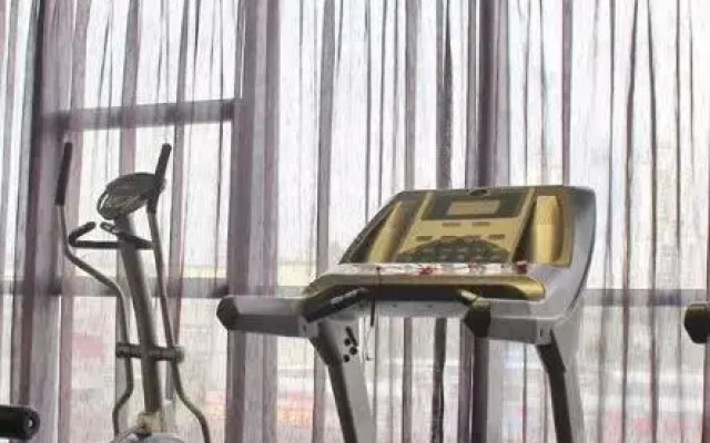 Pengke Hotel (Shenzhen North Railway Station)