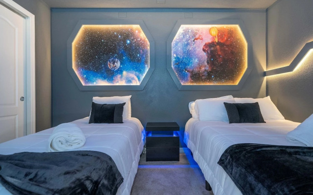 7392 Luxury Family Home 5BD Near Disney