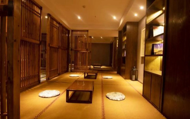 Xiangyu Hotel (Shangqiu Municipal Government High-speed Railway Station)