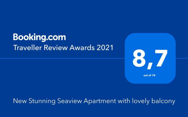 New Stunning Seaview Apartment with lovely balcony