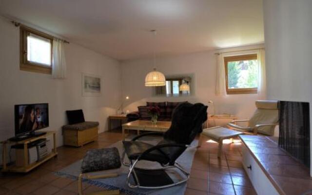 Apartment Chesa Maurus A1