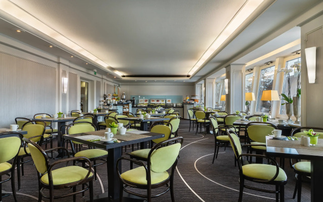 Garner Hotel Hamburg Wandsbek Marktplatz by IHG