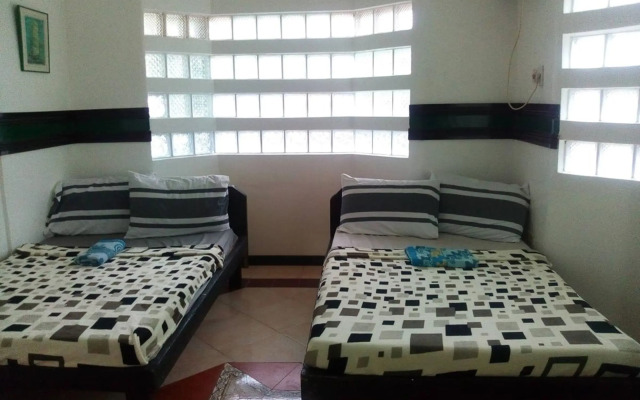 New Siargao Manor Hotel - Hostel