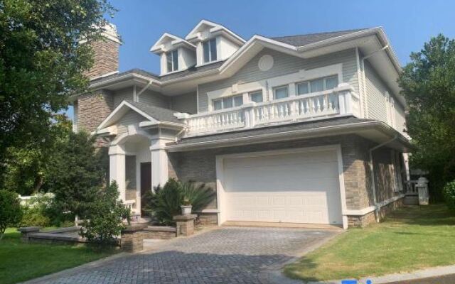 Xilei Hailu Guesthouse