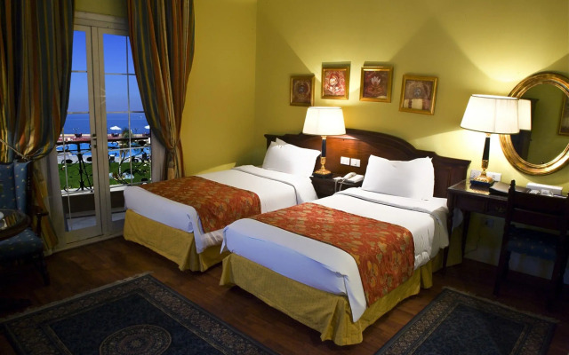 Helnan Auberge Hotel