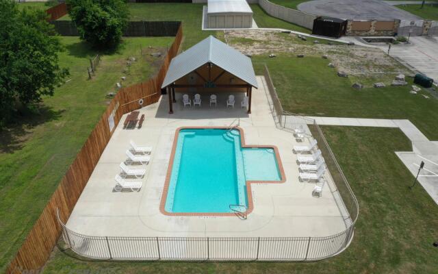 Rio Refuge RG 105 in Canyon Lake