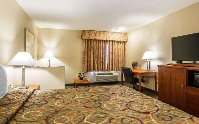 California Inn and Suites Bakersfield