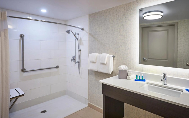 Holiday Inn Express Windsor Waterfront by IHG