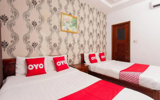 OYO 783 Rose Hotel