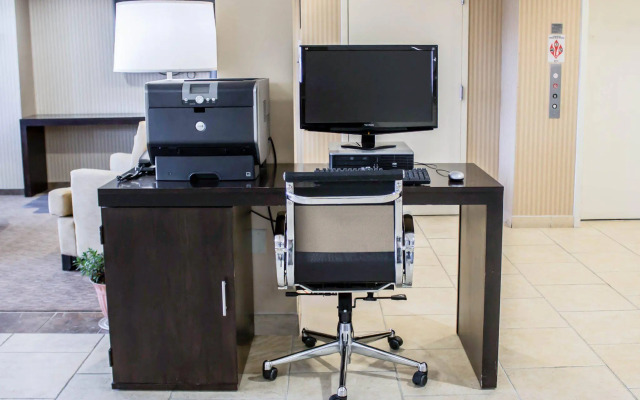 Quality Inn & Suites Chambersburg Northeast