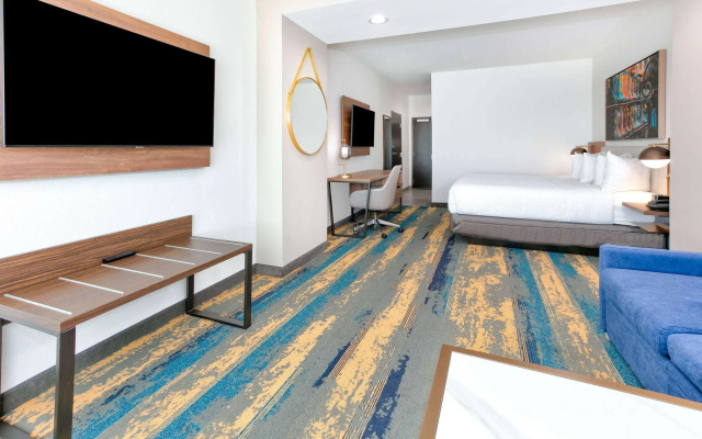 La Quinta Inn & Suites by Wyndham Terrell