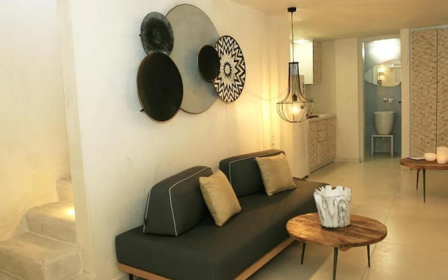 Esperia Luxury Suites