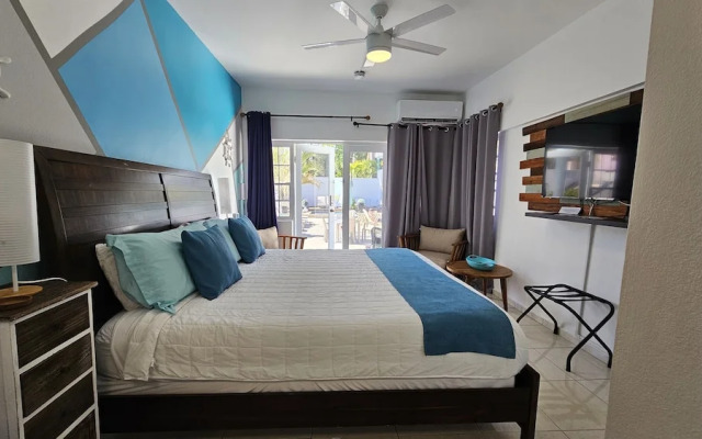 Aqua Marina Beach Club