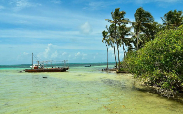 Huraa East Inn
