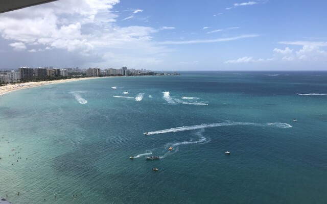 Playa Mar PH Beach Front Apartment