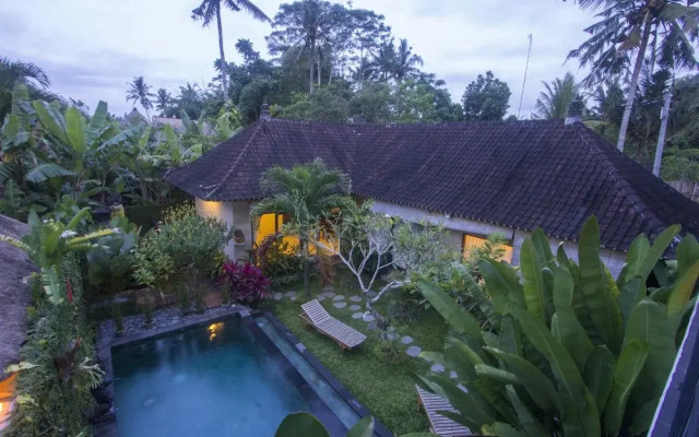 Uma Loka Villa