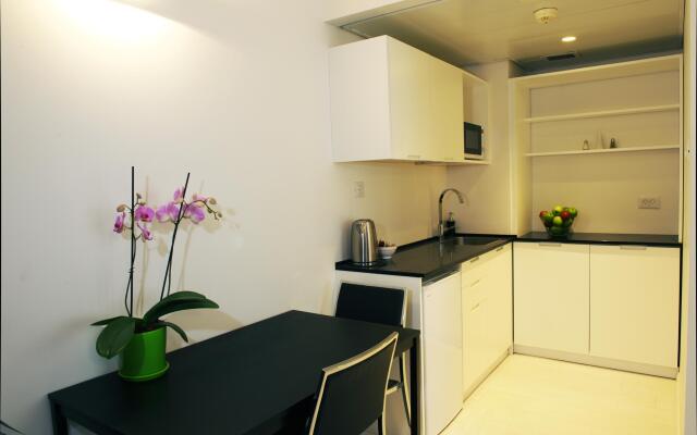 Best Western Regency Suites