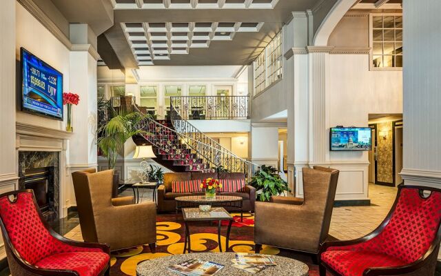 Holiday Inn Rosslyn @ Key Bridge