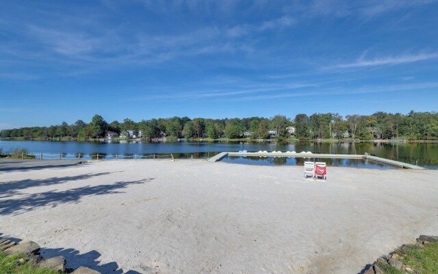 Game Room + Lake Access: Serene Tobyhanna Retreat