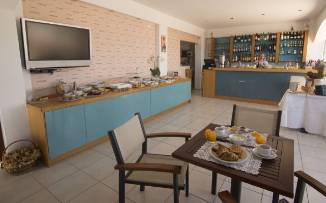 Frida Apartments