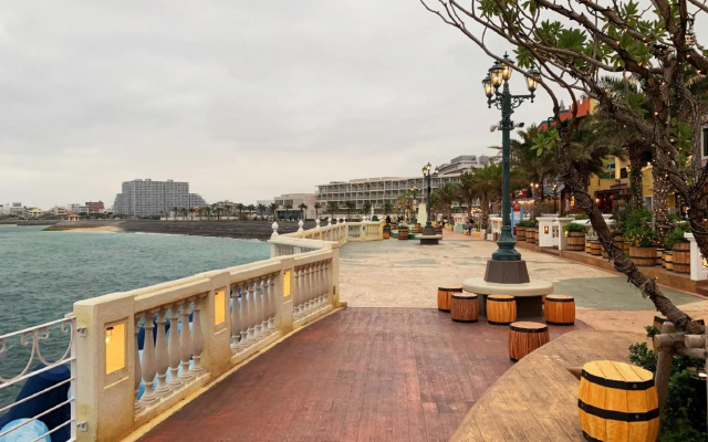 Sunline Chatan Condominium Resort