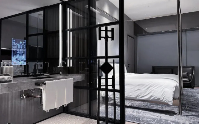 Kimpton Qiantan Shanghai by IHG