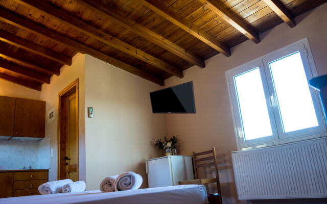 Act Art Skiathos