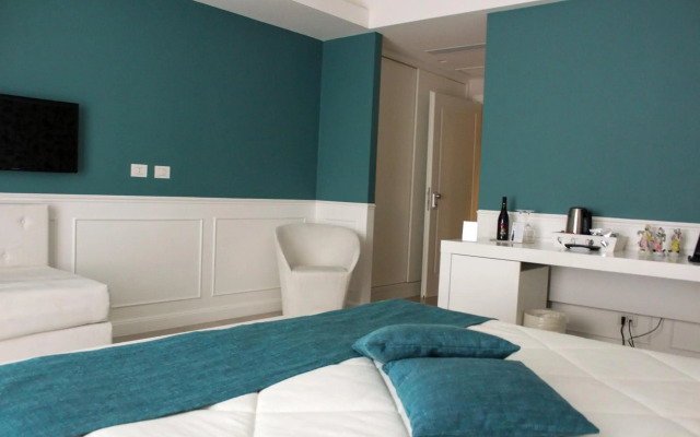 Bianco Riccio Suite Hotel