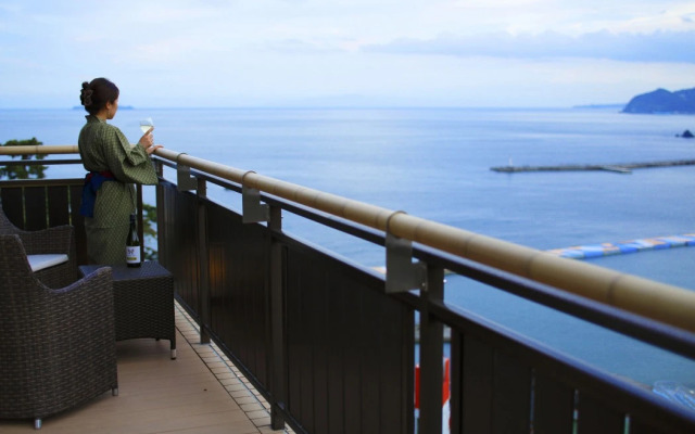 Tsukino Sumika Atami Juraku Hotel