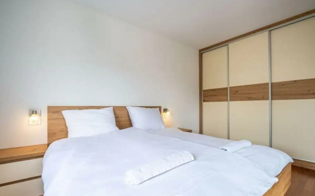 Villa Dvor Comfortable Holiday Residence