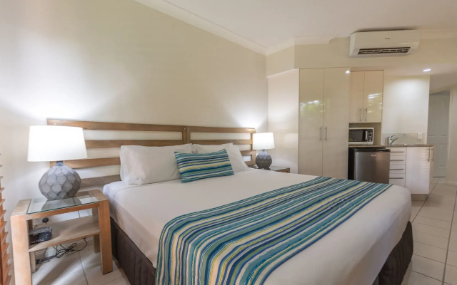 Meridian Port Douglas - Adults only