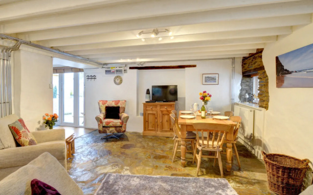 Holiday Home Grove Place