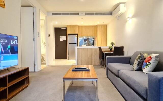 Flinders Street Apartments