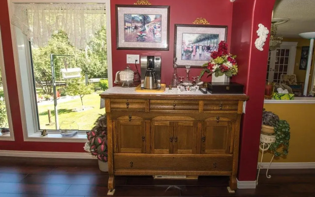 River Road Bed & Breakfast