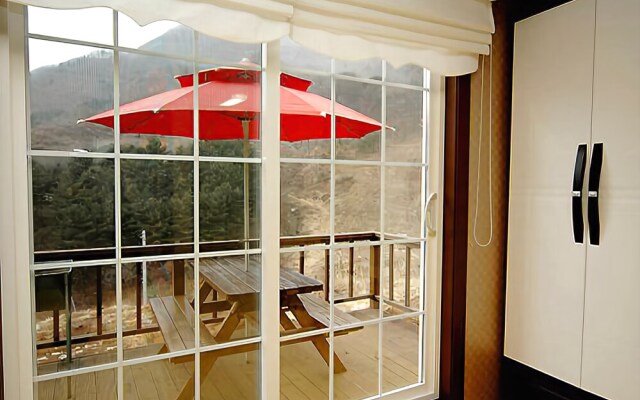 Gapyeong Starlight Hill Pension