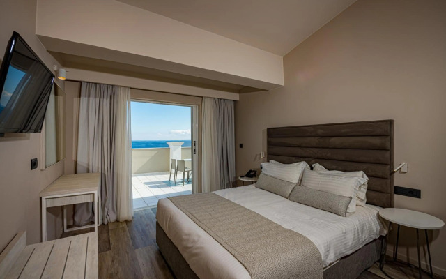 Alexandra Beach Hotel