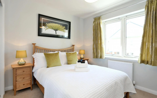 Bright Birchlee Home in Inverurie, Scotland