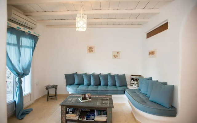 Beautiful Villa at Panormos