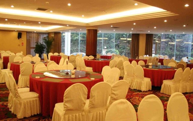 Dian Chi Hotel