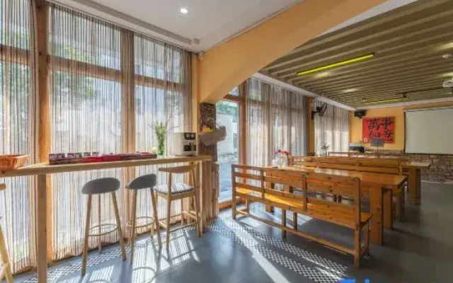 Xidi Huaxipan YouthHostel