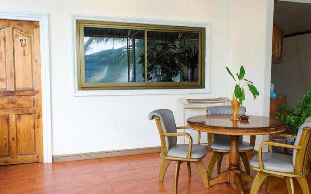 Baan Natacha Beachfront Guesthouse