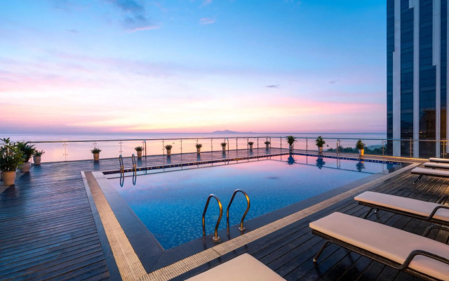 Serene Beach Hotel Danang